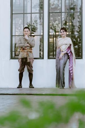 ชุดไทยเจ้าสาว ชุดไทยจักรพรรดิ์ เช่าที่แบมบี้ เวดดิ้ง ห้วยขวาง